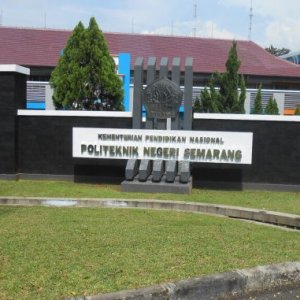 Politeknik-Negeri-Semarang-678x381-1